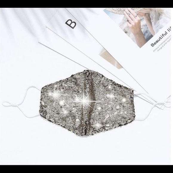 Gold sparkling Reusable Mask - Picture 2 of 3